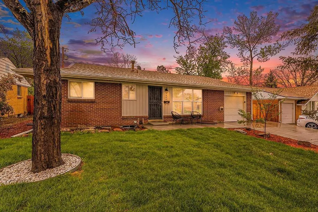 Mile Hi: Amenities Galore Villa Denver 0*,